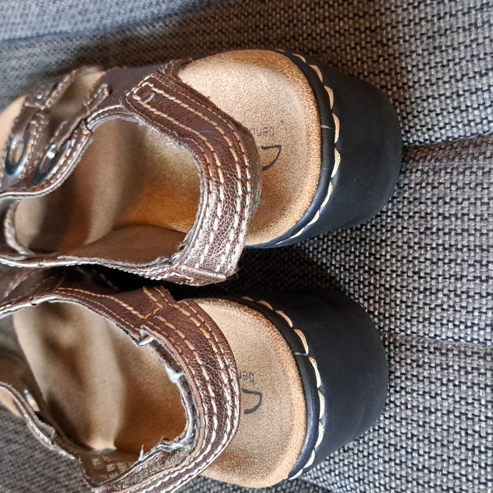 Clarks Sandals - Picture 4 of 4